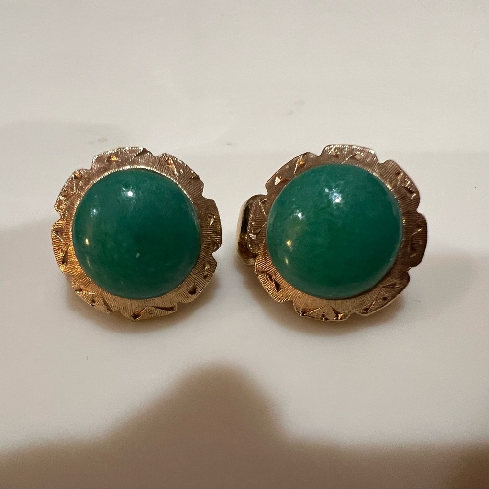 Vintage Faux Jade Like Green Stone Gold-Tone Clip On Earrings
